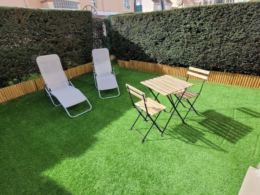 Appartement Avec Jardinet Le Petit-Quevilly Esterno foto